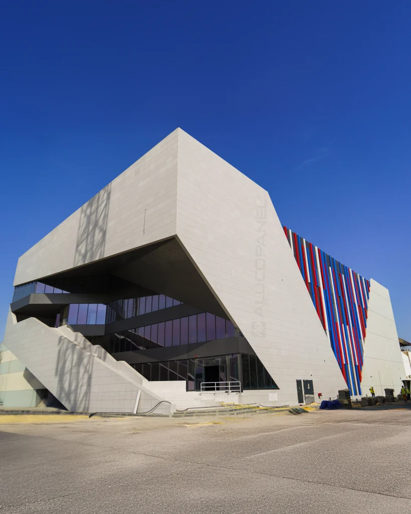 Architectural façade using Alucopanel A2 in Raw Gray and Pure White at Kuwait City