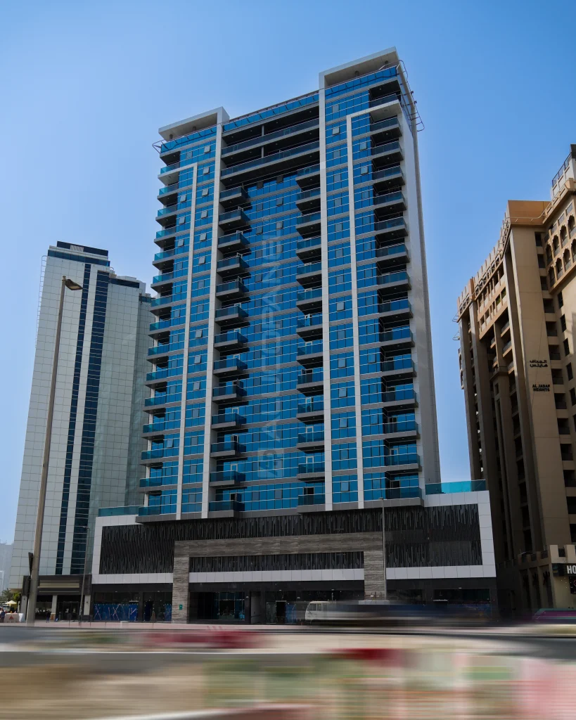 Sustainable Alucopanel® A2 panels creating a durable, stylish façade at Al Jaddaf project